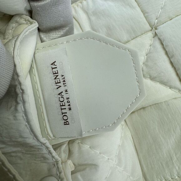 Authentic Bottega Veneta Tech Mini Small Padded Tech Cassette Shoulder Bag White - Picture 10 of 13